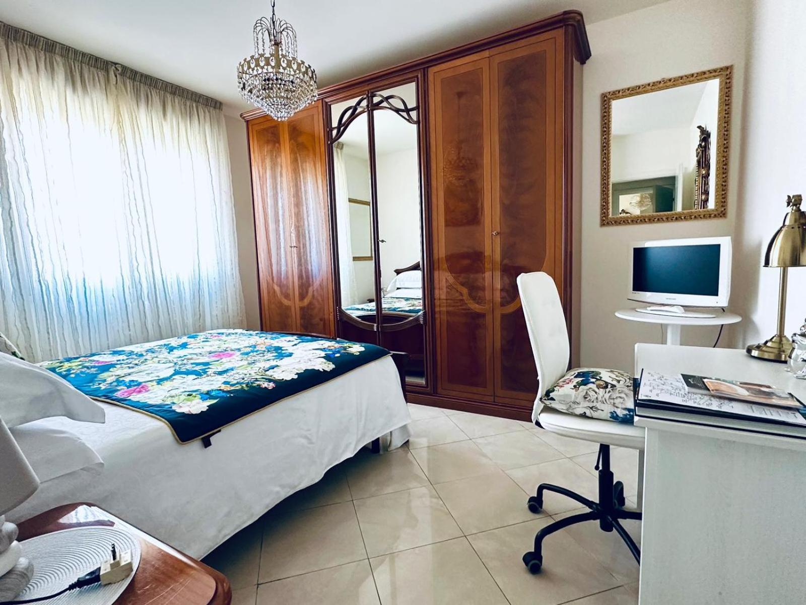 Casa Di Alice Lejlighed Parma Eksteriør billede